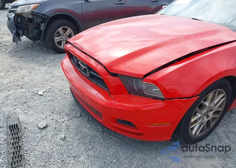 2014 Ford Mustang V6 Premium из США, поврежденный, VIN 1ZVBP8AM4E5269341